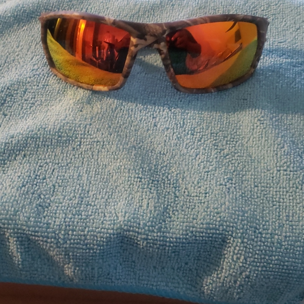 Men shades